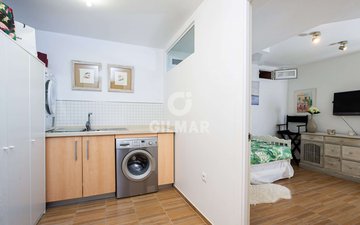 Property slide 28