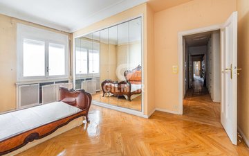 Property slide 21