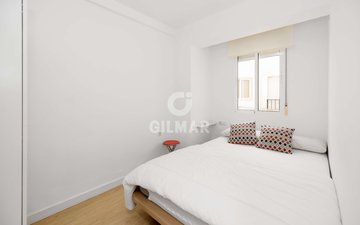 Property slide 32