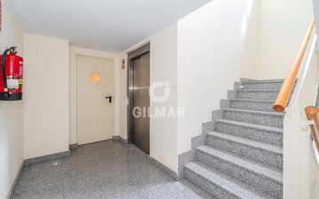 Property slide 32
