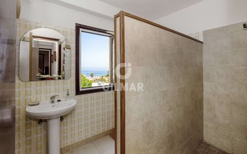 Property slide 20