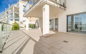 Property slide 22