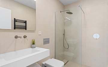 Property slide 18