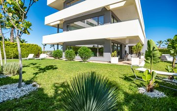 Property slide 46