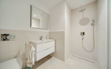 Property slide 21