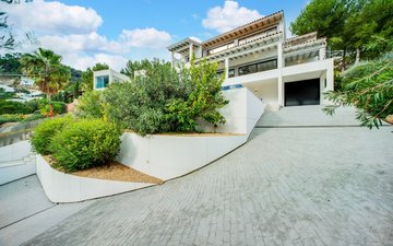Property slide 15