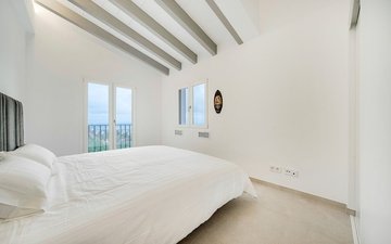 Property slide 22