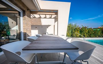 Property slide 21