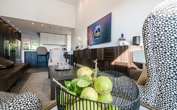 Property slide 25