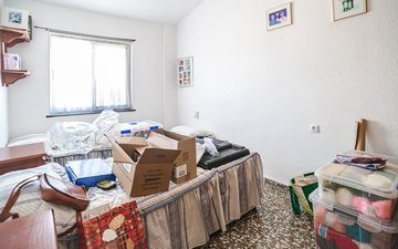 Property slide 16