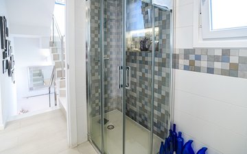 Property slide 19