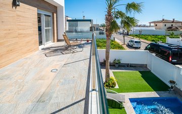 Property slide 24