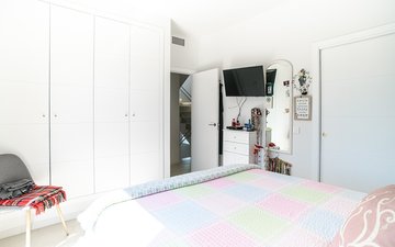 Property slide 22
