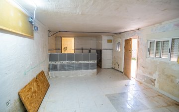 Property slide 31