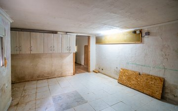 Property slide 34