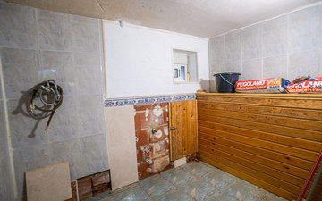 Property slide 33