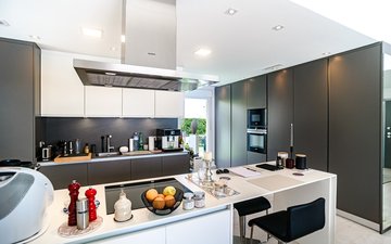 Property slide 22