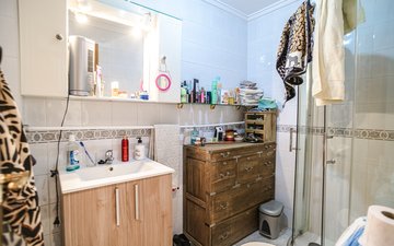 Property slide 18