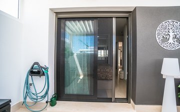 Property slide 40