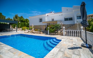 Property slide 42
