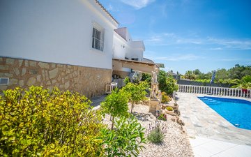 Property slide 50