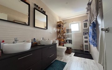 Property slide 18