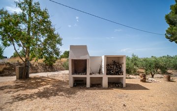 Property slide 19