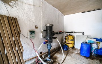 Property slide 32
