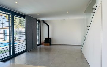 Property slide 14