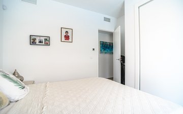 Property slide 19