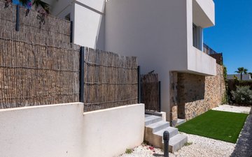 Property slide 31