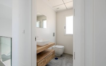 Property slide 22