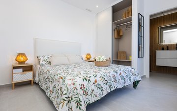 Property slide 20