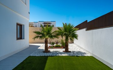 Property slide 10