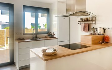 Property slide 10