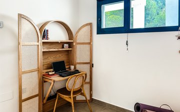 Property slide 20