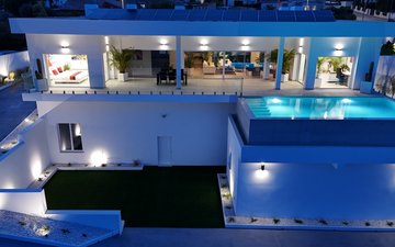 Property slide 48