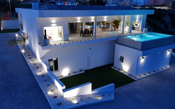 Property slide 38