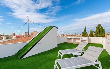 Property slide 32