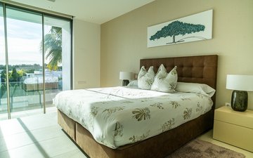 Property slide 17