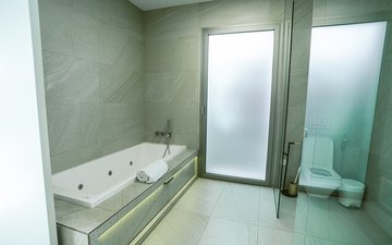Property slide 20
