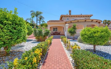 Property slide 17