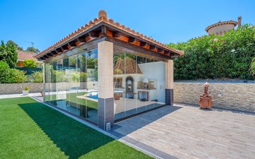 Property slide 48