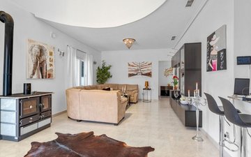 Property slide 21