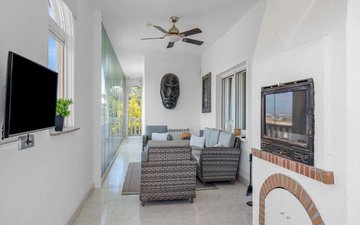 Property slide 33