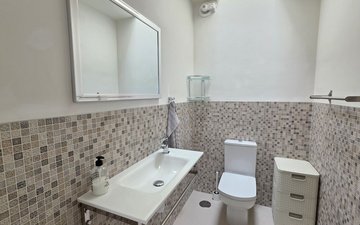 Property slide 22