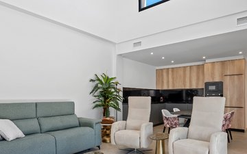 Property slide 10