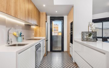 Property slide 10