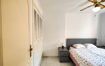 Property slide 32