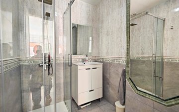 Property slide 30